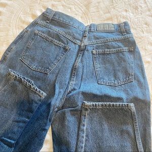 Vintage | 90’s High Waisted Tapered Mom Jeans